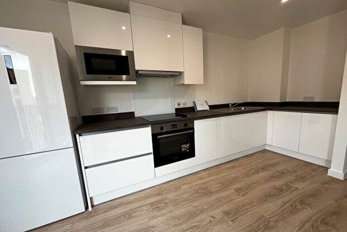 2 Bedroom Flat To Rent In Griffiths Close, Birmingham, B12