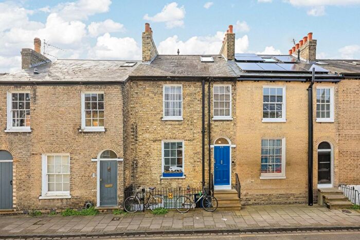 4 Bedroom Terraced House For Sale In Earl Street, Cambridge, CB1