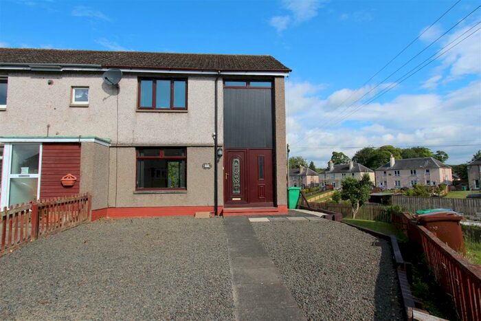 2 Bedroom End Of Terrace House To Rent In Forth Gardens, Oakley, KY12