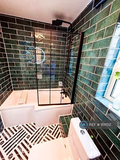 2 Bedroom Flat To Rent In Plimsoll Close, London, E14