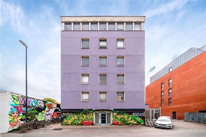 1 Bedroom Flat To Rent In Bs Lofts, Wilder Street, BS2