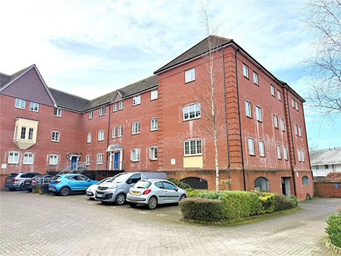 2 Bedroom Apartment For Sale In Heron House, Peel Close, Verwood, Dorset, BH31