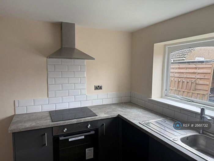 2 Bedroom Flat To Rent In Wellington Street, Grimsby, DN32