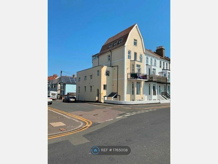 2 Bedroom Maisonette To Rent In West Parade, Hythe, CT21