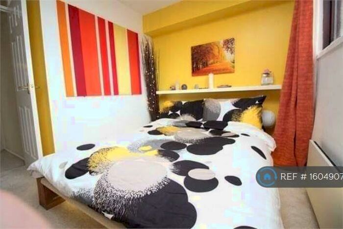 1 Bedroom Maisonette To Rent In Clay Hill, Milton Keynes, MK8