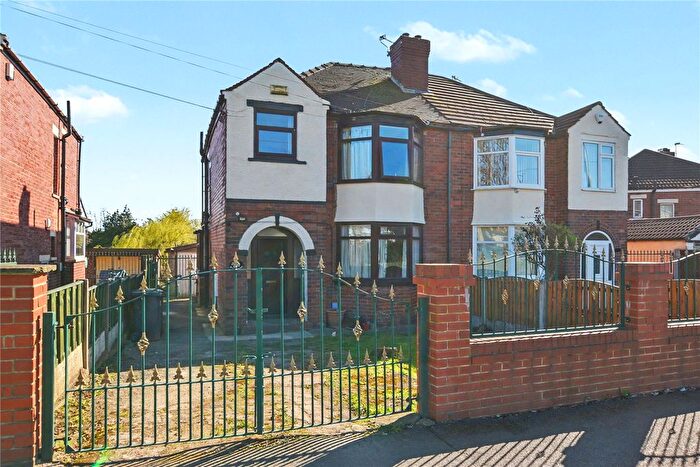 3 Bedroom Semi Detached House For Sale In Easterly Road, Leeds, LS8