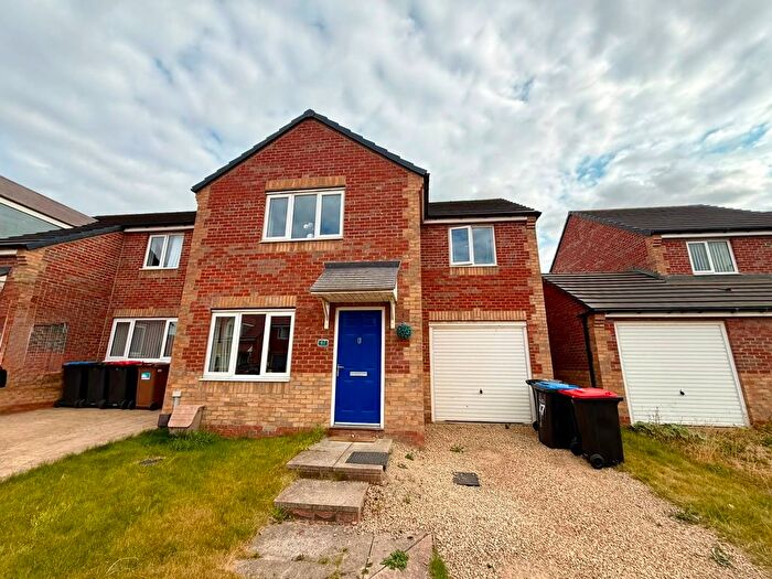 3 Bedroom Semi Detached House For Sale In Kingsbridge Crescent, Middlesbrough, TS5