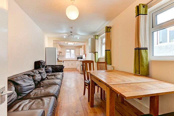 6 Bedroom Semi-Detached House To Rent In Bernard Road, Brighton, BN2