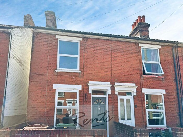 3 Bedroom Flat To Rent In Rosebery Road, East Ipswich, Ipswich, IP4