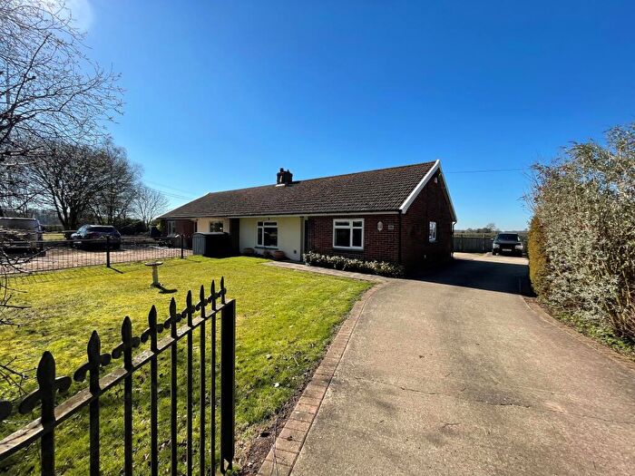 3 Bedroom Bungalow To Rent In Five Acres, New Street, Fundenhall, NR16