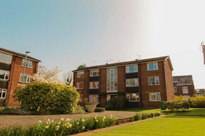 2 Bedroom Apartment To Rent In Barlow Moor Court, West Didsbury, M20