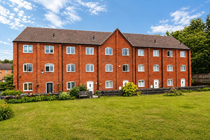 4 Bedroom Town House For Sale In Thorncroft Avenue, Astley, M29