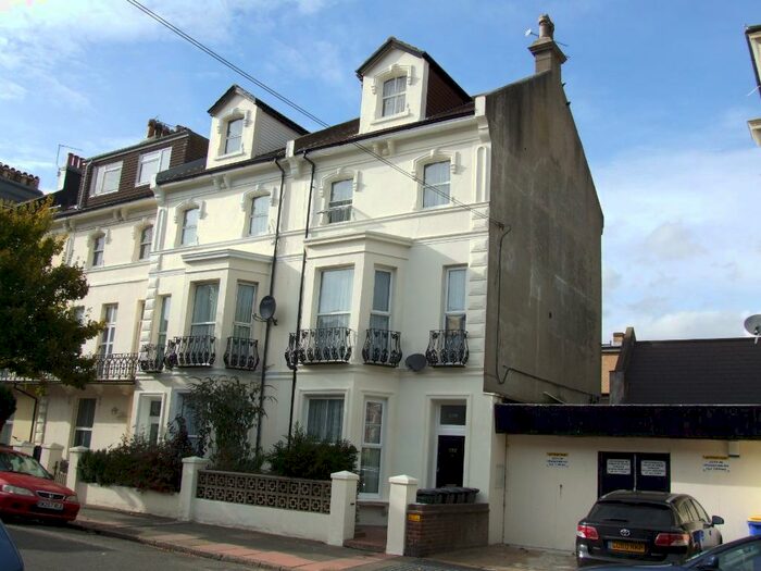 1 Bedroom Flat To Rent In Pevensey Road, Eastbourne, BN22