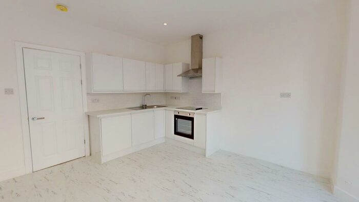 2 Bedroom Flat To Rent In Cowbridge Road East, Canton, Cardiff, CF5