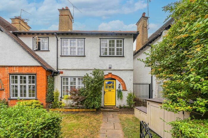 4 Bedroom Terraced House To Rent In Brunner Road, London, W5