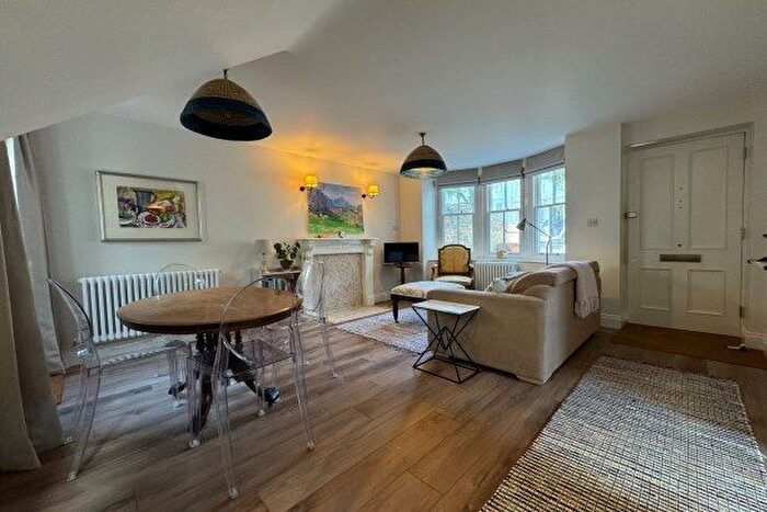 1 Bedroom Cottage To Rent In Upper Rock Gardens, Brighton, BN2