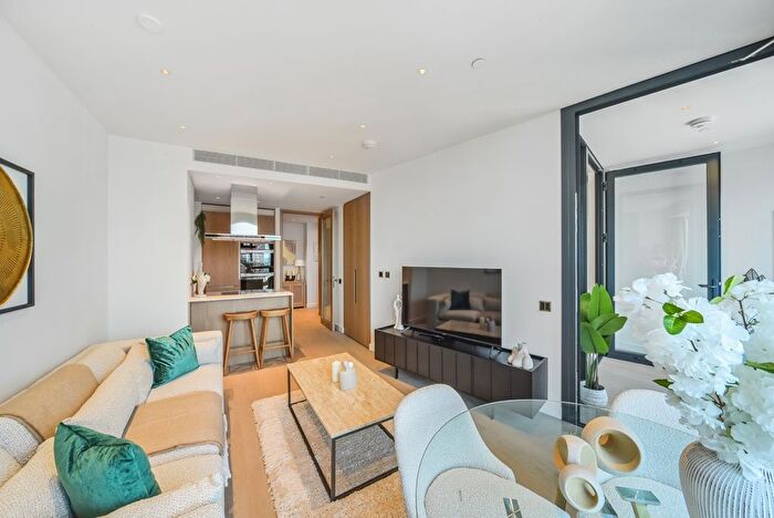 1 Bedroom Flat To Rent In Nine Elms Lane, London, SW8