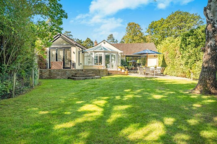 4 Bedroom Detached House For Sale In Forest Lane, East Horsley, KT24