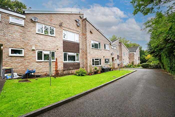 2 Bedroom Flat To Rent In Forest Oak Close, Cardiff, CF23