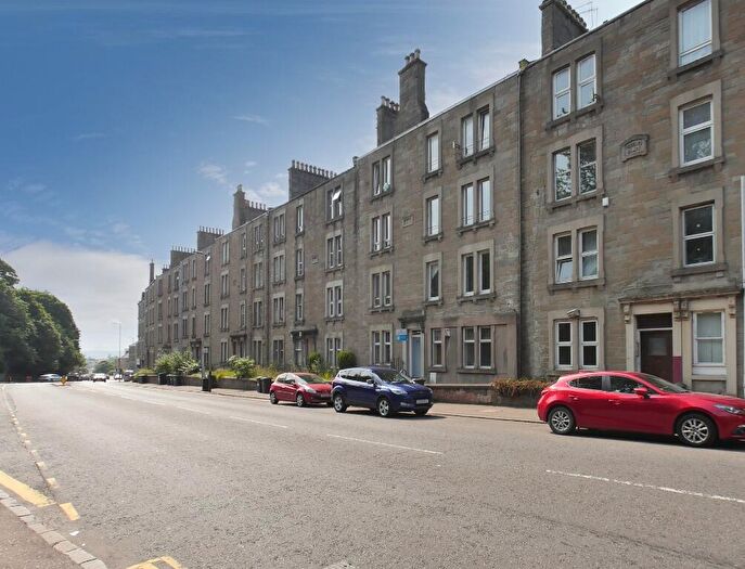 1 Bedroom Flat To Rent In Lochee Road, City Centre, Dundee, DD2
