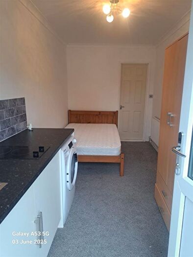 Studio To Rent In Verney Avenue, High Wycombe, HP12