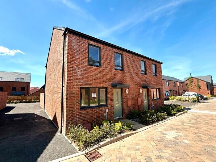 3 Bedroom Semi-Detached House To Rent In Jefferies Road, Yate, Bristol, BS37