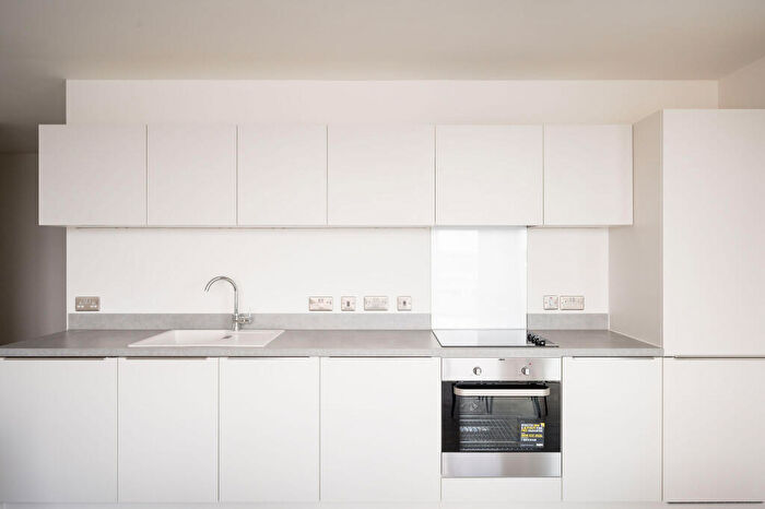 3 Bedroom Flat To Rent In The Kell, Gillingham Gate Road, Gillingham, ME4