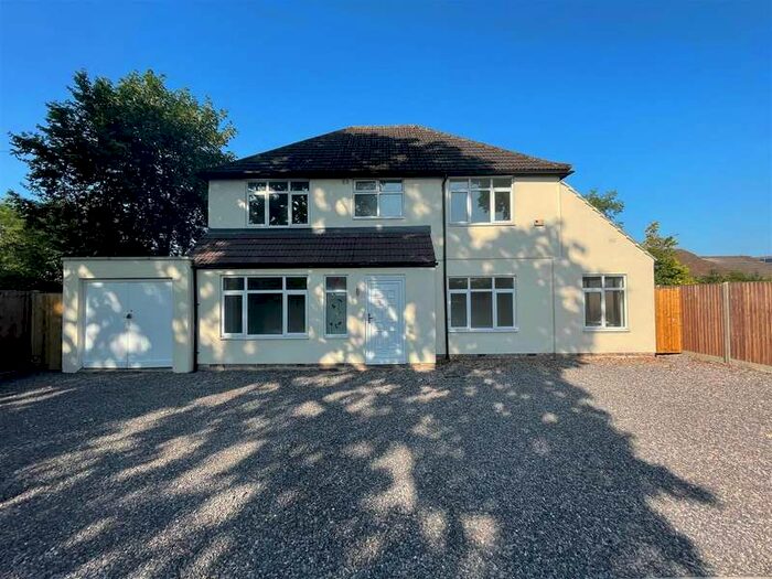 4 Bedroom Detached House To Rent In Church Road, Addlestone, KT15