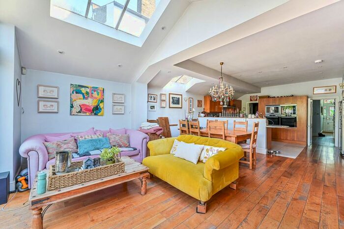 5 Bedroom Terraced House To Rent In Elsenham Street, Southfields, London, SW18