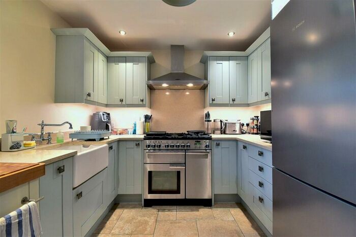 2 Bedroom Cottage For Sale In Nickleton Brow, Heath Charnock, Lancashire, PR6