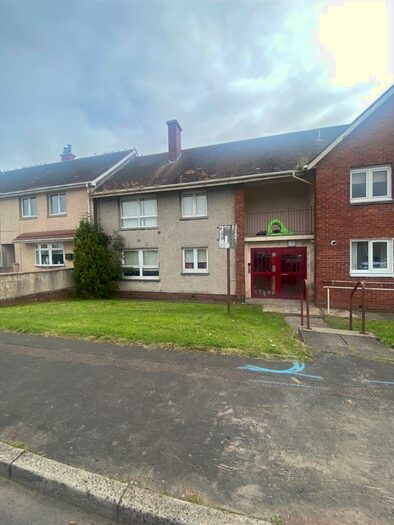 2 Bedroom Flat To Rent In Kintyre Crescent, Plains, Airdrie, ML6