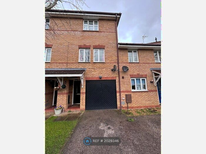 3 Bedroom Terraced House To Rent In Lindisfarne Drive, Milton Keynes, MK10