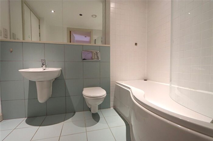 1 Bedroom Flat To Rent In Leftbank, Manchester, M3