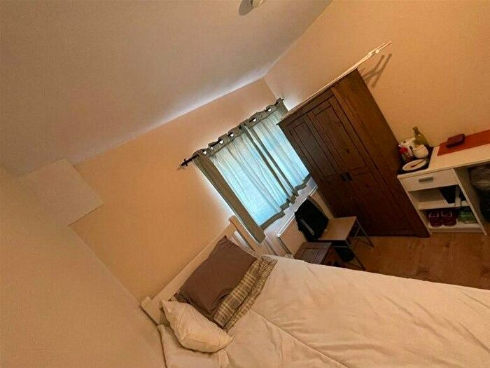 1 Bedroom House To Rent In Ashurst Way, Rosehill, Oxford, OX4