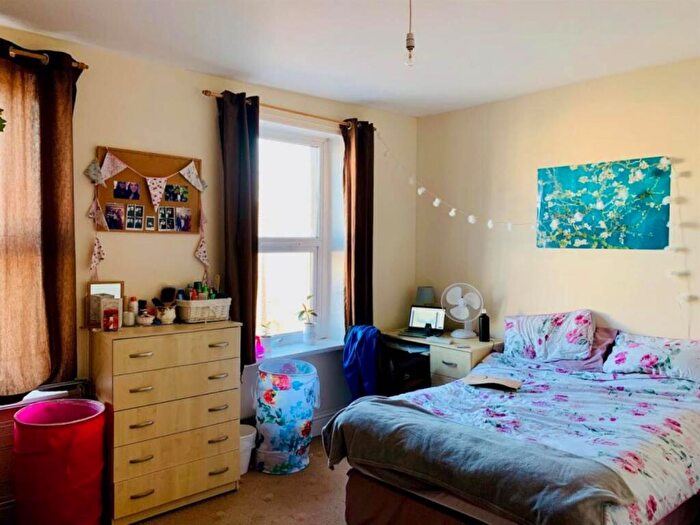 6 Bedroom House To Rent In Cathays Terrace, Cathays, Cardiff, CF24