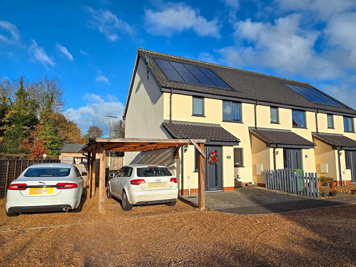 2 Bedroom End Of Terrace House For Sale In Greenfield Drive, Great Ellingham, NR17