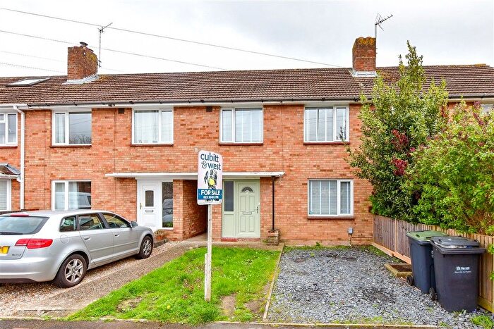 3 Bedroom Terraced House For Sale In Braishfield Road, Havant, Hampshire, PO9