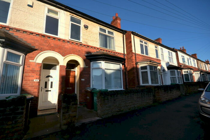 4 Bedroom Semi-Detached House To Rent In Elmsthorpe Avenue, Nottingham, NG7