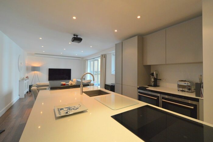 2 Bedroom Flat To Rent In Rotherhithe Street, London, SE16