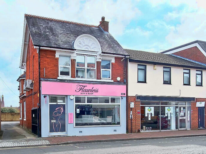 1 Bedroom Apartment To Rent In Camp Road, Farnborough, GU14