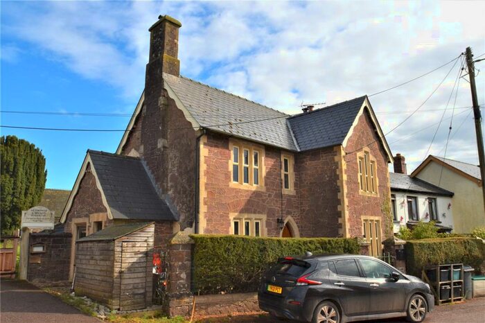 4 Bedroom House For Sale In Puddington, Tiverton, Devon, EX16