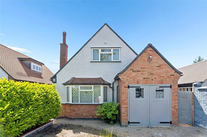2 Bedroom Detached House For Sale In Cranston Park Avenue, Upminster, RM14