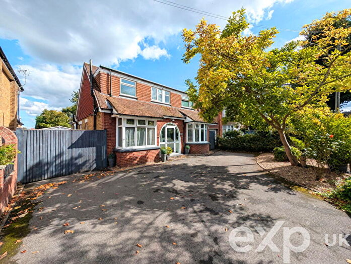 4 Bedroom Detached House For Sale In Marion Crescent, Maidstone, ME15