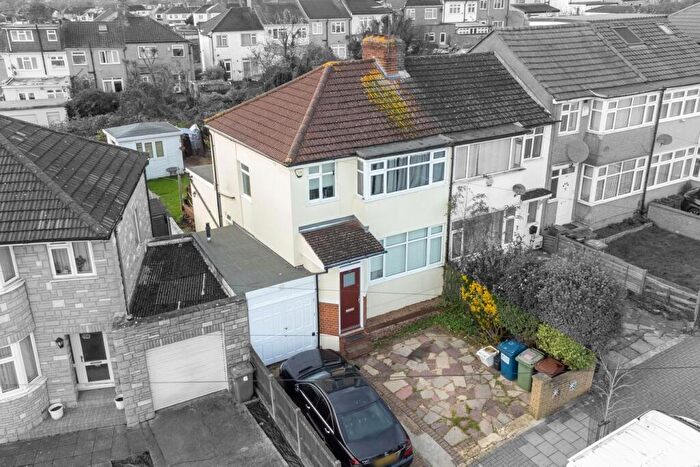 3 Bedroom End Of Terrace House For Sale In Dale Avenue, Edgware, HA8