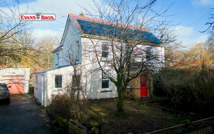 4 Bedroom House For Sale In Hebron, Whitland, SA34