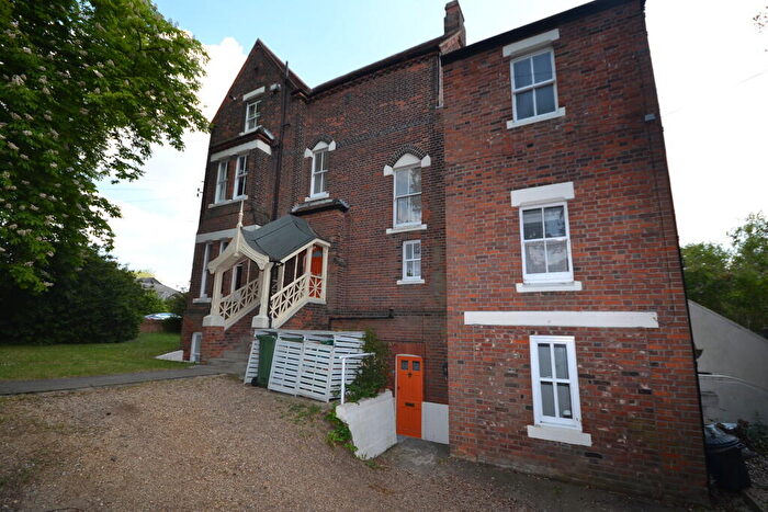 2 Bedroom Ground Maisonette To Rent In Victoria Road, Colchester, CO3