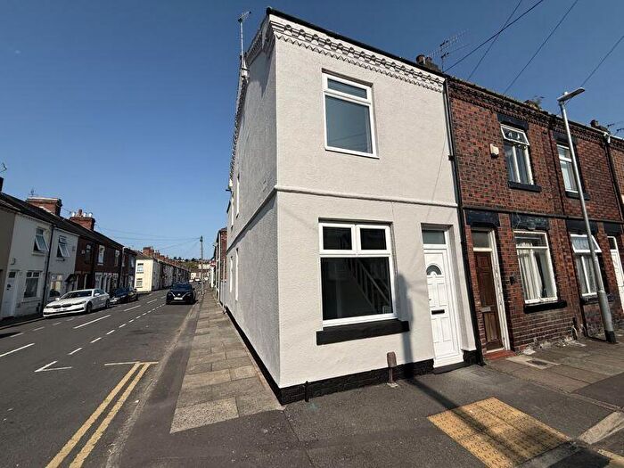 3 Bedroom End Of Terrace House For Sale In Maclagan Street, Stoke-On-Trent, ST4