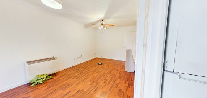 2 Bedroom Apartment To Rent In Henry Close, Enfield, EN2