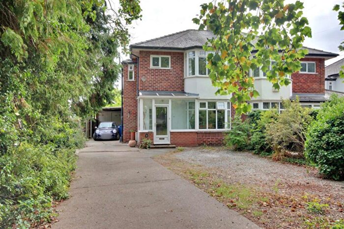 3 Bedroom Semi-Detached House For Sale In Humberdale Drive, North Ferriby, HU14