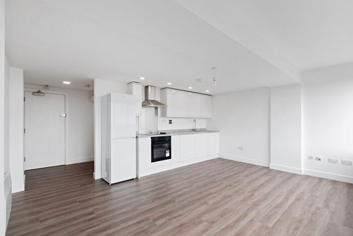 Studio To Rent In Kirkdale Road, Leytonstone, E11